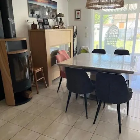 Habitación en casa particular Location Proximite Du Circuit 24 H Teloché