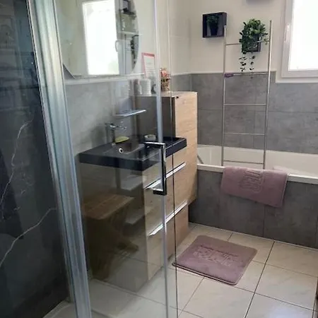Chambres A Proximite Du Circuit 24 H Homestay *